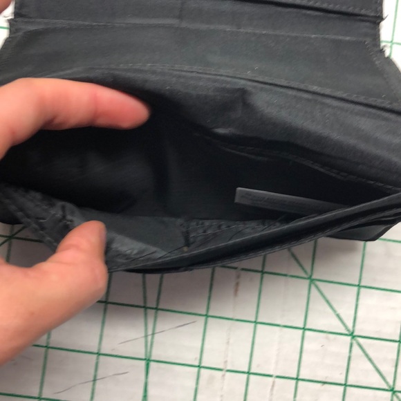 Tommy Hilfiger Wallet - Picture 4 of 6